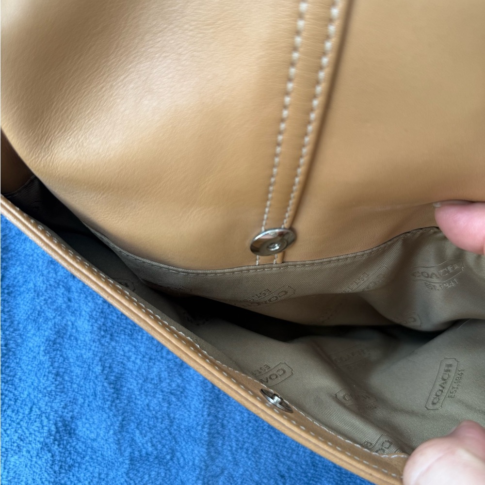 Coach Tan Leather Shoulder Bag and Wallet Set MO43-9570 - Picture 11 of 16